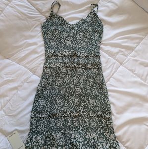 Abercrombie and Fitch. Best Dressed Guest. Brand new